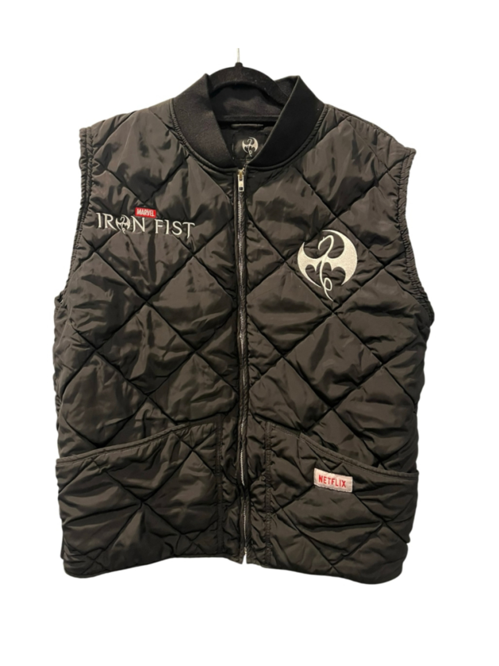 Rare Marvel Netflix Iron Fist Cast Crew Insulated Quilted Vest XL Jacket Wrap